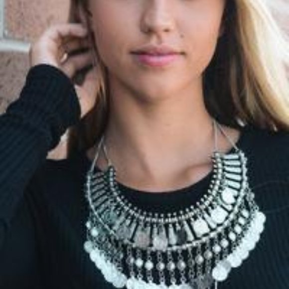 Mumbai Nights Iron Cast Statement Necklace - Picture 2 of 5